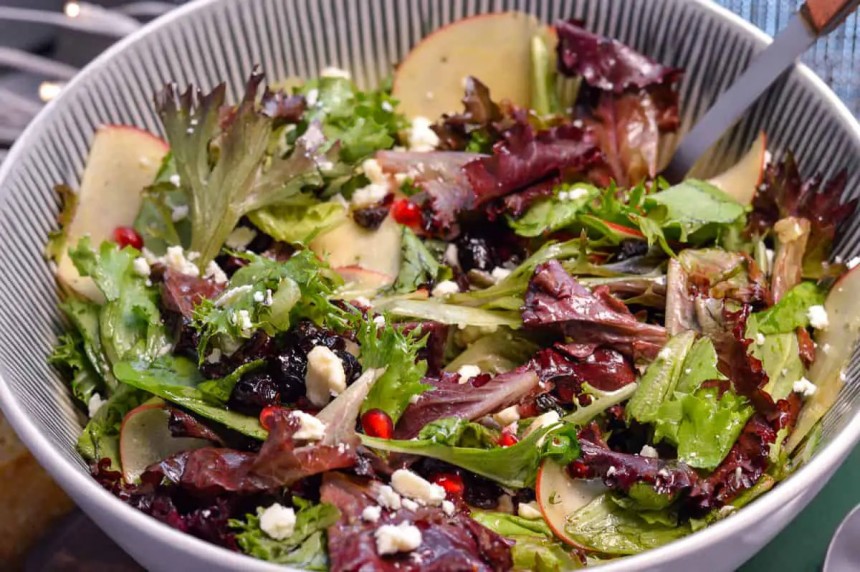 Apple Pomegranate Green Salad with Cider...