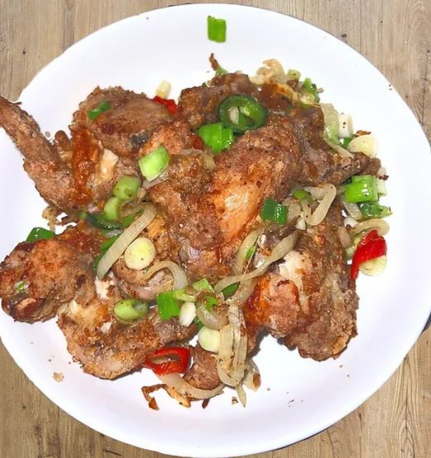 Salt & Pepper Chicken Wings (Air Fryer)
