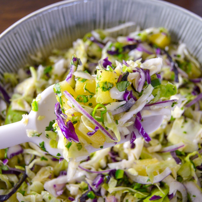 Crispy Mayo Free Pineapple Slaw (For Tacos or Bb)