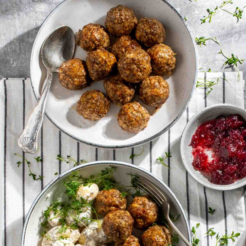 Lihapullat - Baked Finnish meatballs