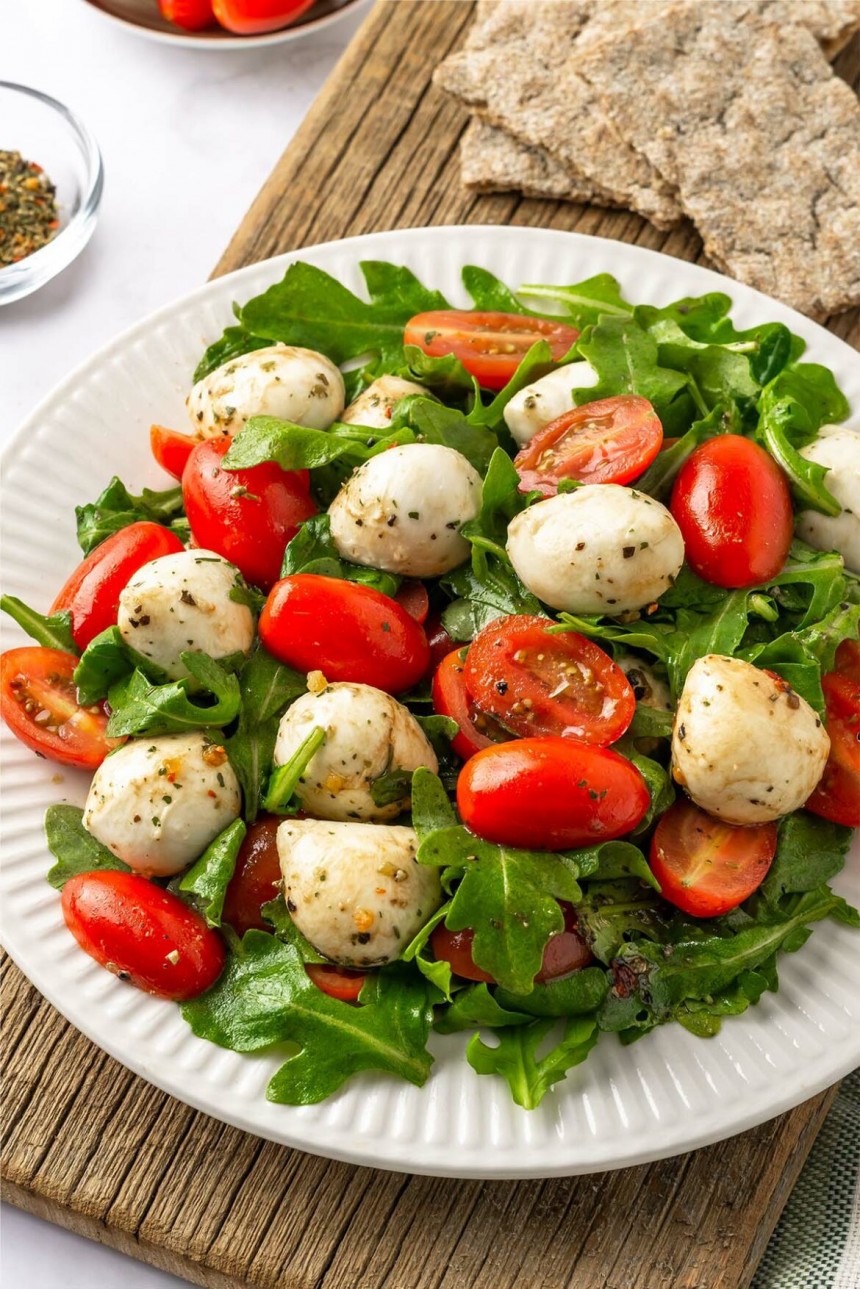 Arugula Mozzarella Salad with Tomatoes