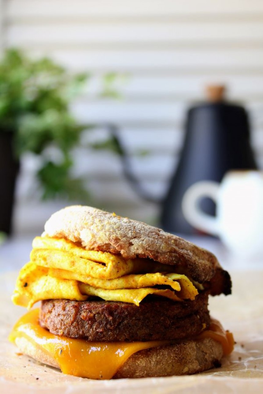 Breakfast Vegg Sandwich on English Muffins