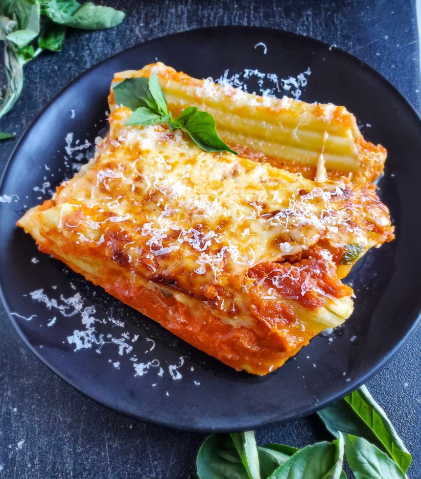 Cheesy Manicotti with Garlicky Tomato Sauce