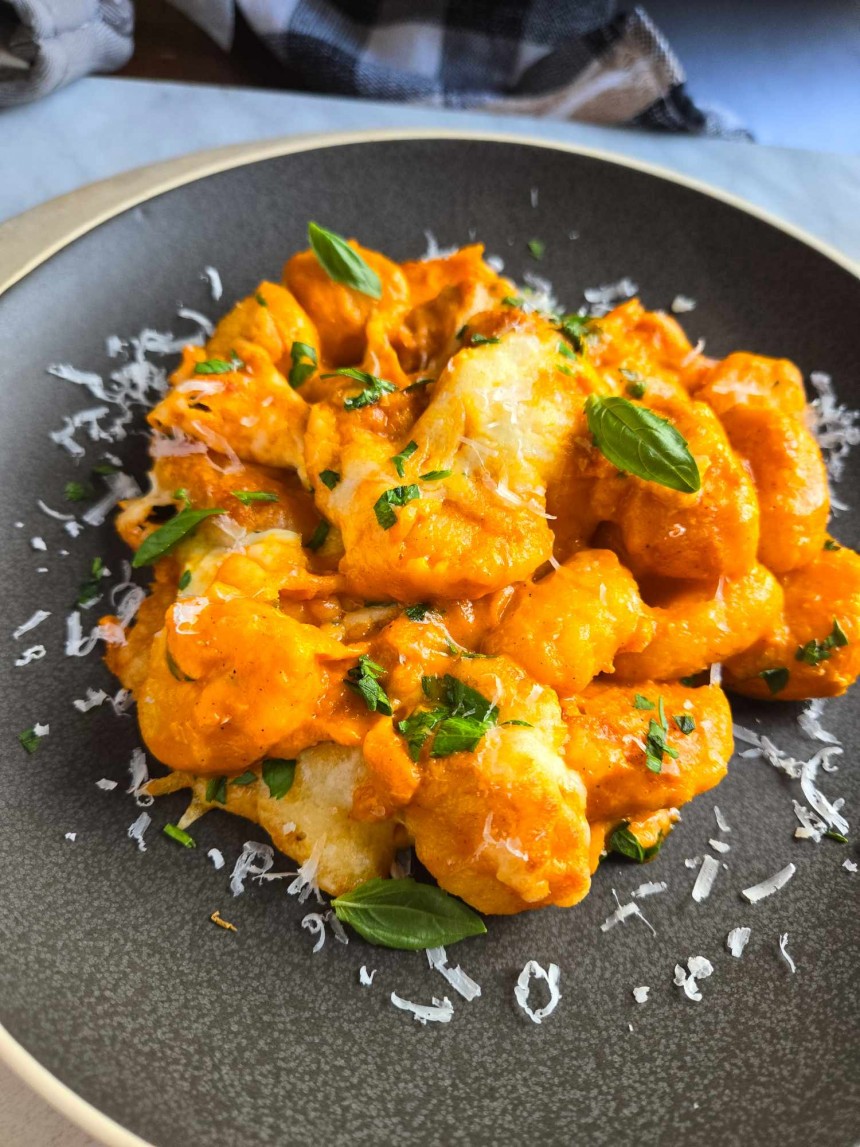 Creamy Roasted Red Pepper Gnocchi with Mozz