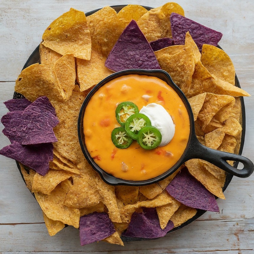 The Ultimate Guide to Slow Cooker Chili Cheese Dip: Recipe, History, and Preparation