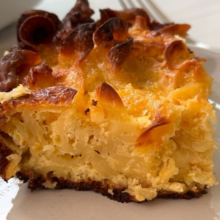 Classic Cottage Cheese Noodle Kugel