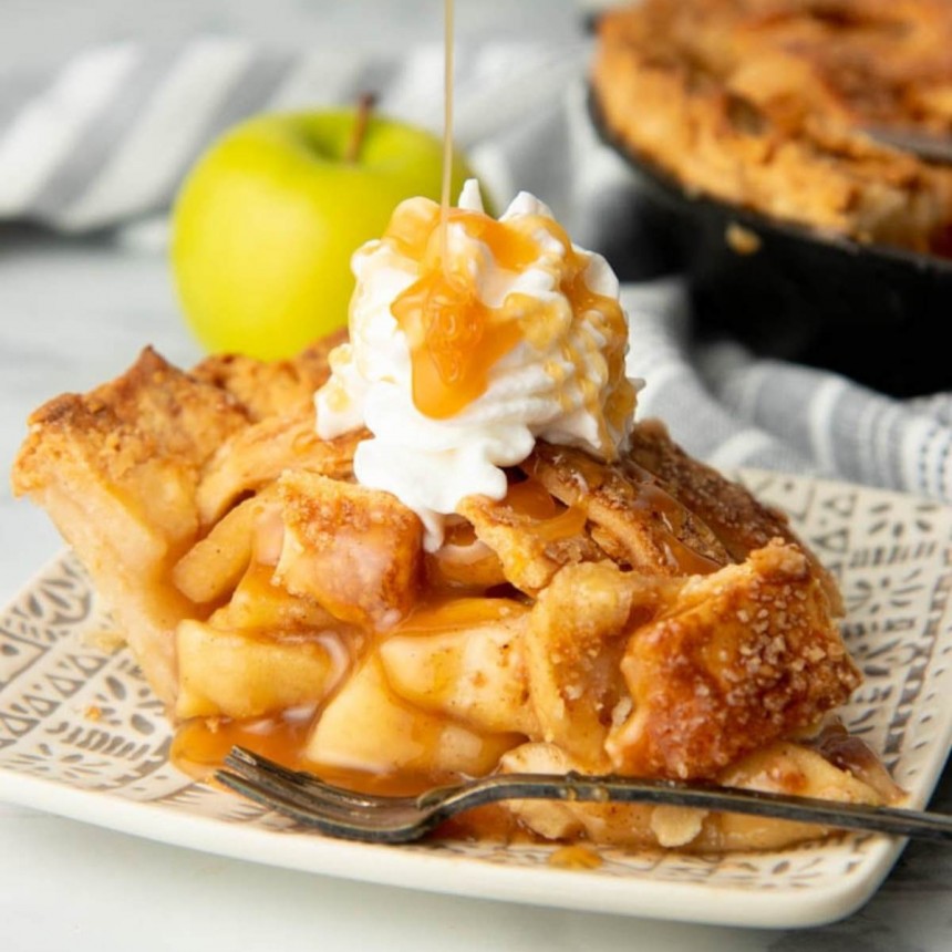 Caramel Apple Pie