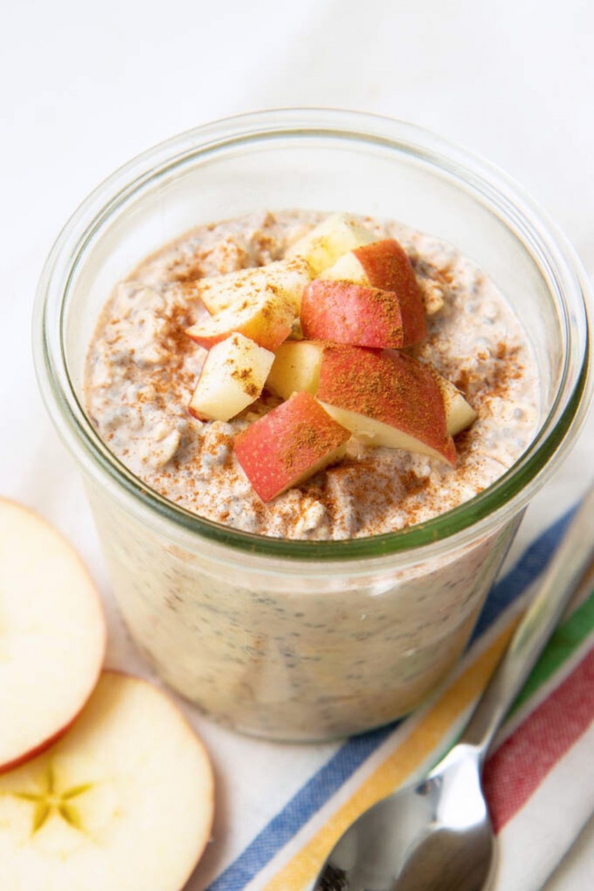 Apple Cinnamon Overnight Oats