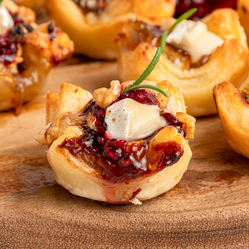 Cranberry Brie Puff Pastry Bites (GF)