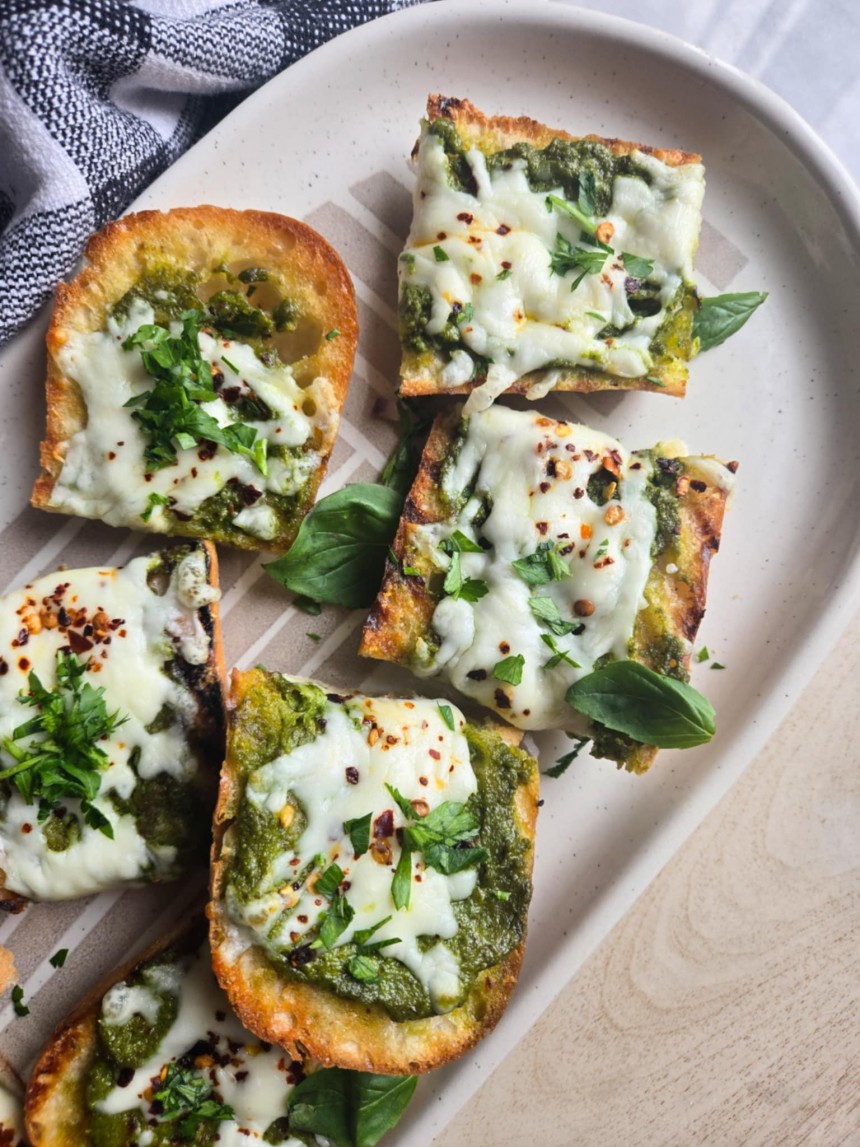 Cheesy Pecan Pesto Garlic Bread