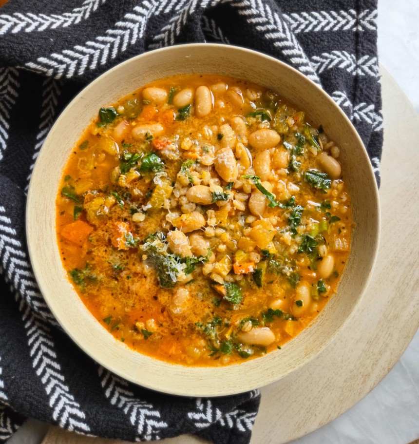 Spicy Bean & Barley Vegetable Soup