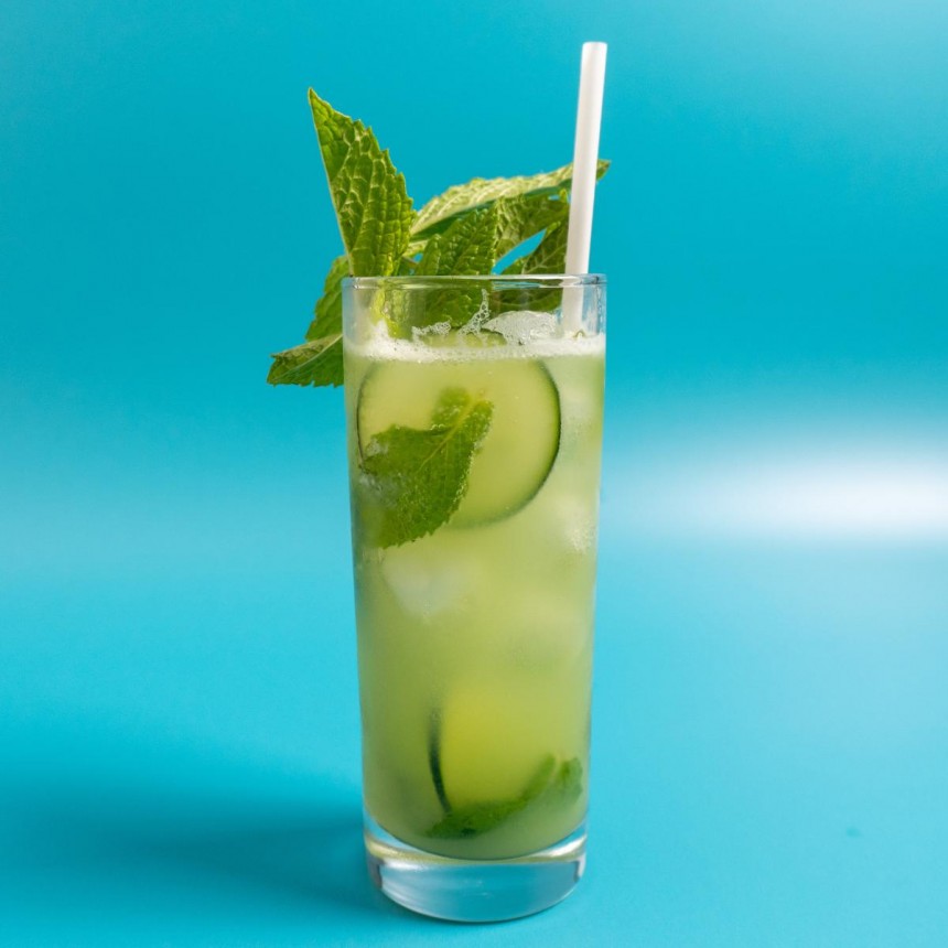 Fizzy Cucumber Mint Mocktail