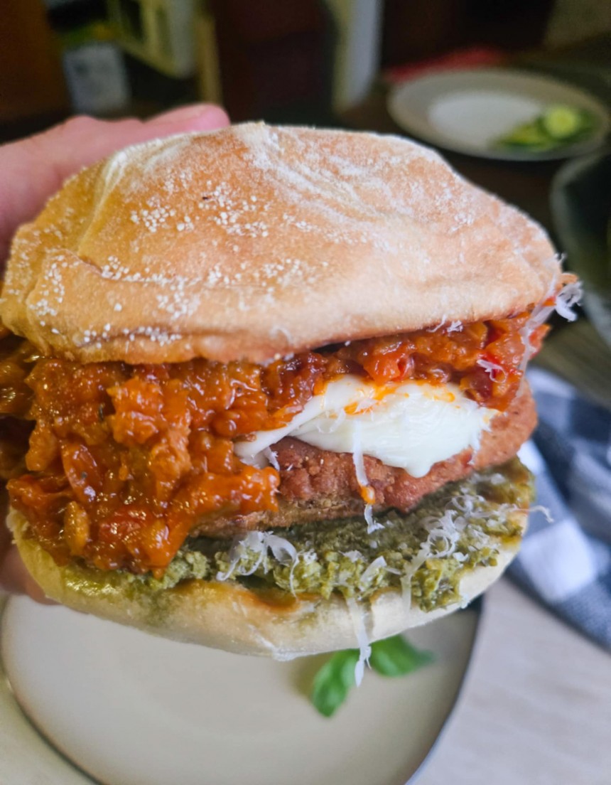 Crispy Chik'n Bolognese Sammies