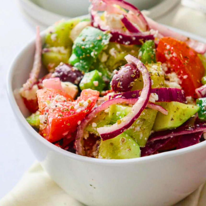 Easy Traditional Greek Salad