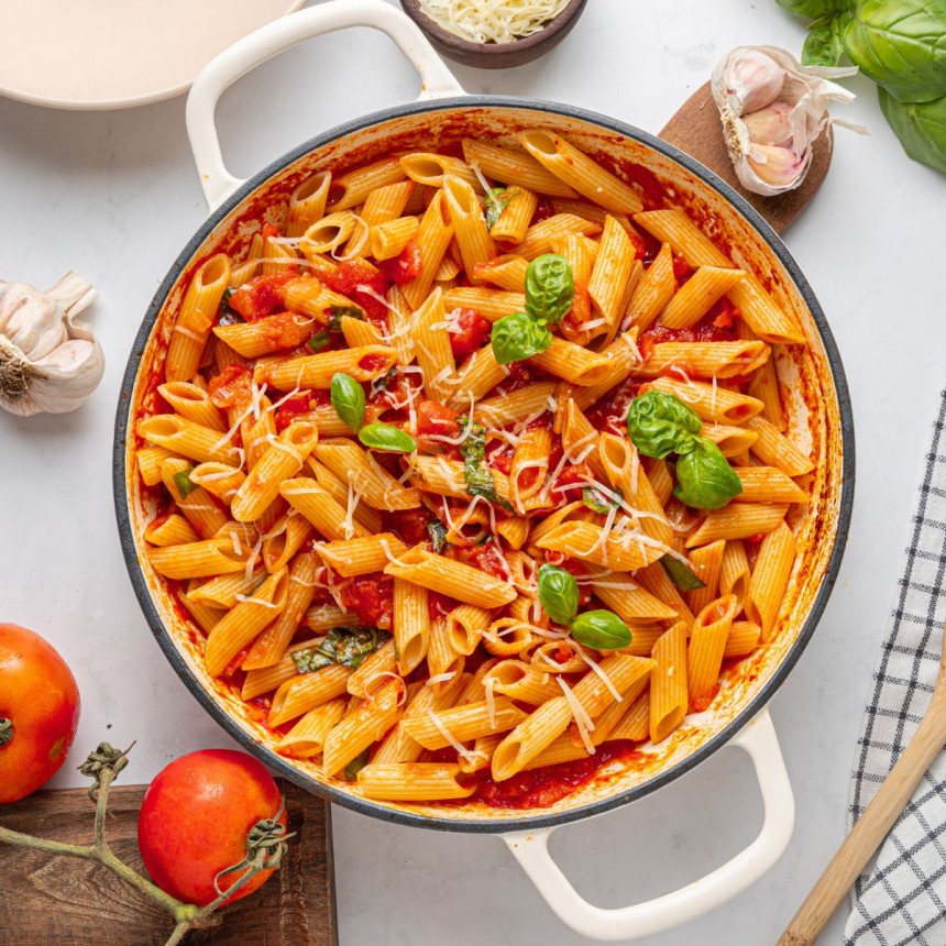 Penne Pomodoro With Tomato And Basil