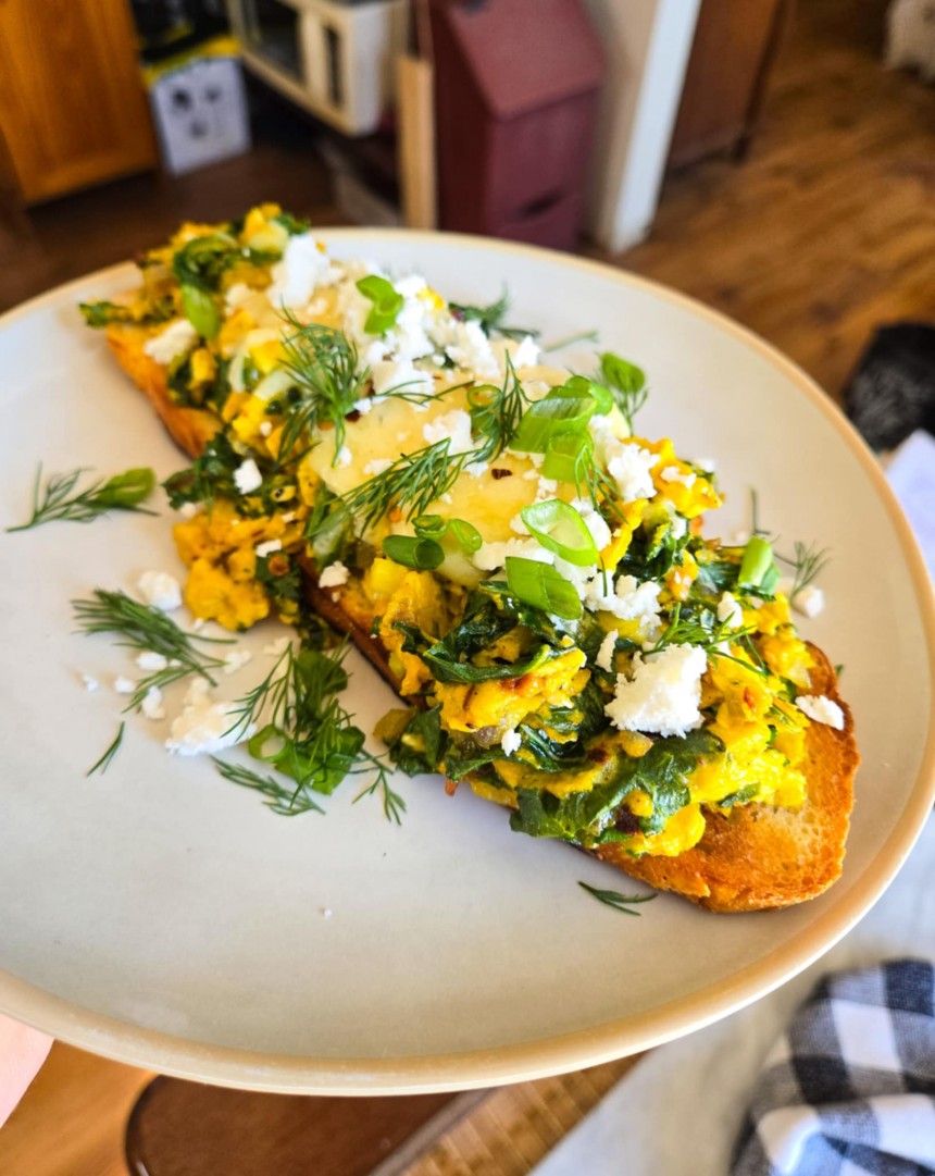 Cheesy Kale Scram Toastie