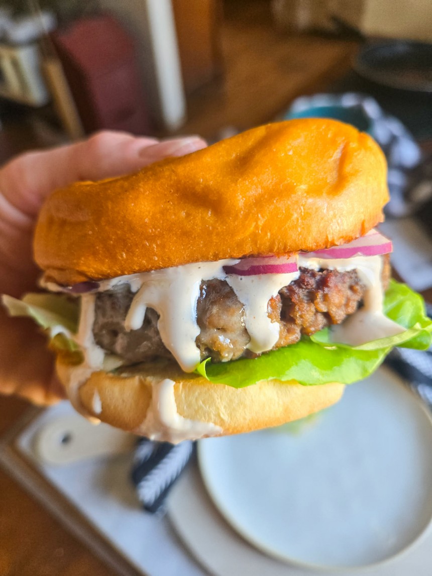 Cheddar Jalapeno Queso Burgers