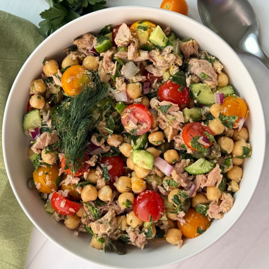 Mediterranean Chickpea Tuna Salad (No Ma...