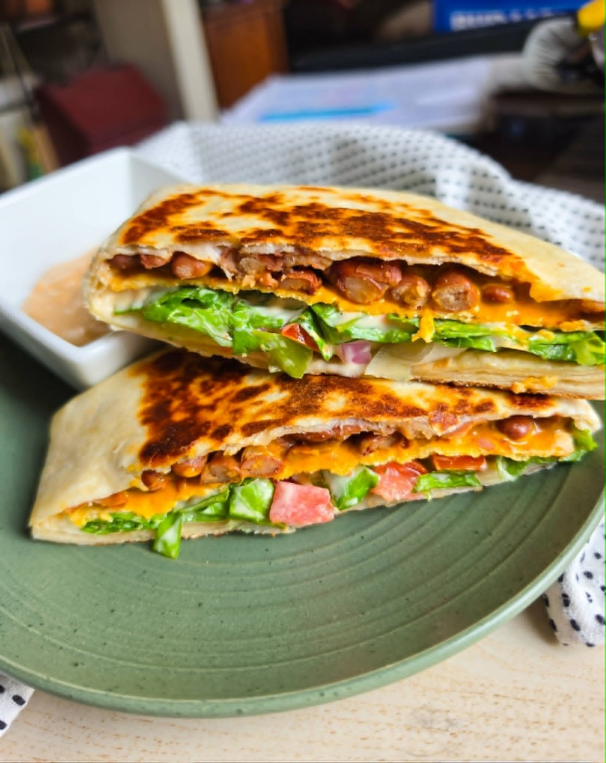 Pinto Crunchwrap Supremes