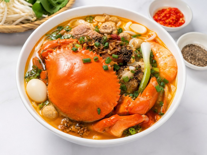 Bánh Canh Cua Vietnamese Crab Soup