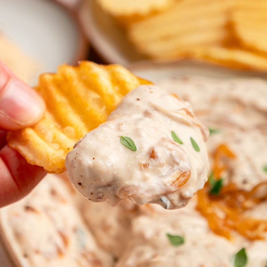 French Onion Dip With Greek Yogurt And C...