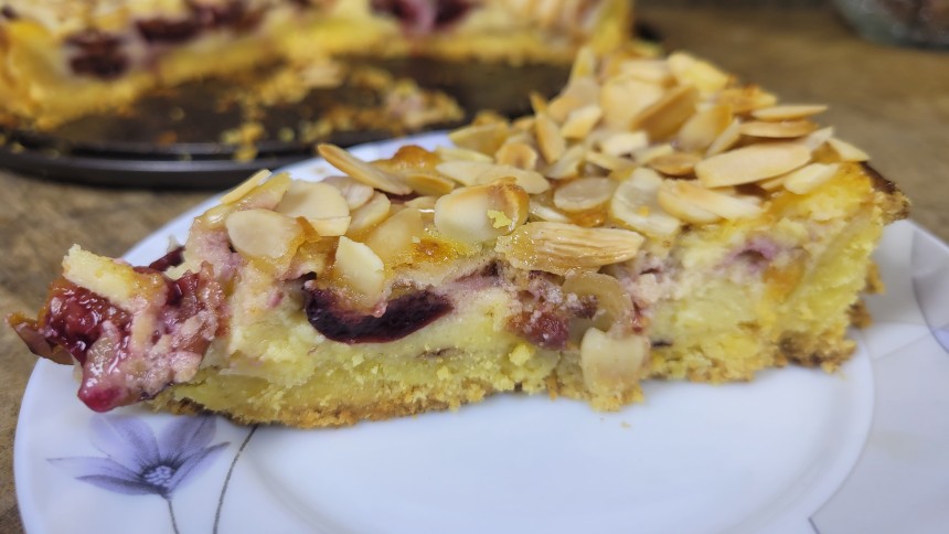 Plum and Mascarpone Shortcrust Cake with...