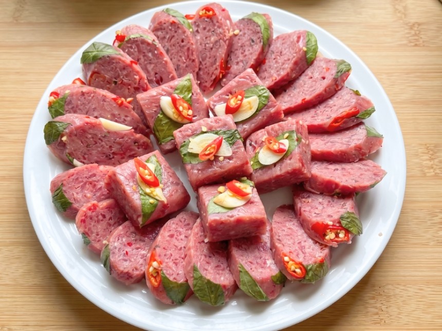 Nem Chua Recipe - Vietnamese Fermented P...