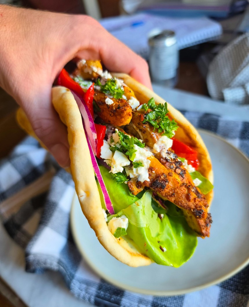 RRP & Feta Chik'n Pitas