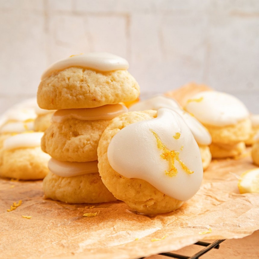 Lemon Ricotta Cookies With A Lemon Glaze