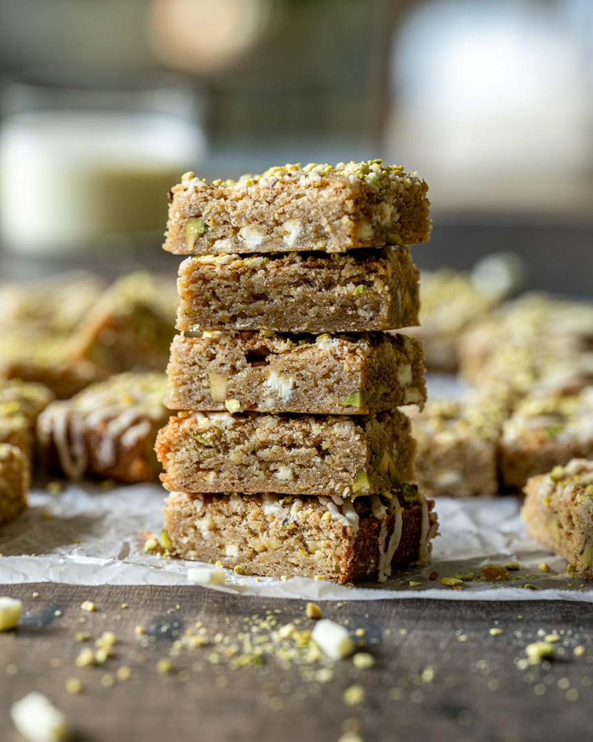 Eggnog Blondies with Warm Winter Spices